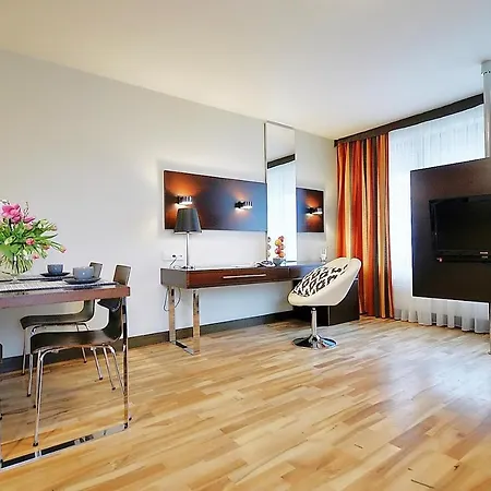 319 W Royal Tulip 200 M Do Plaży Dobruk * Kołobrzeg